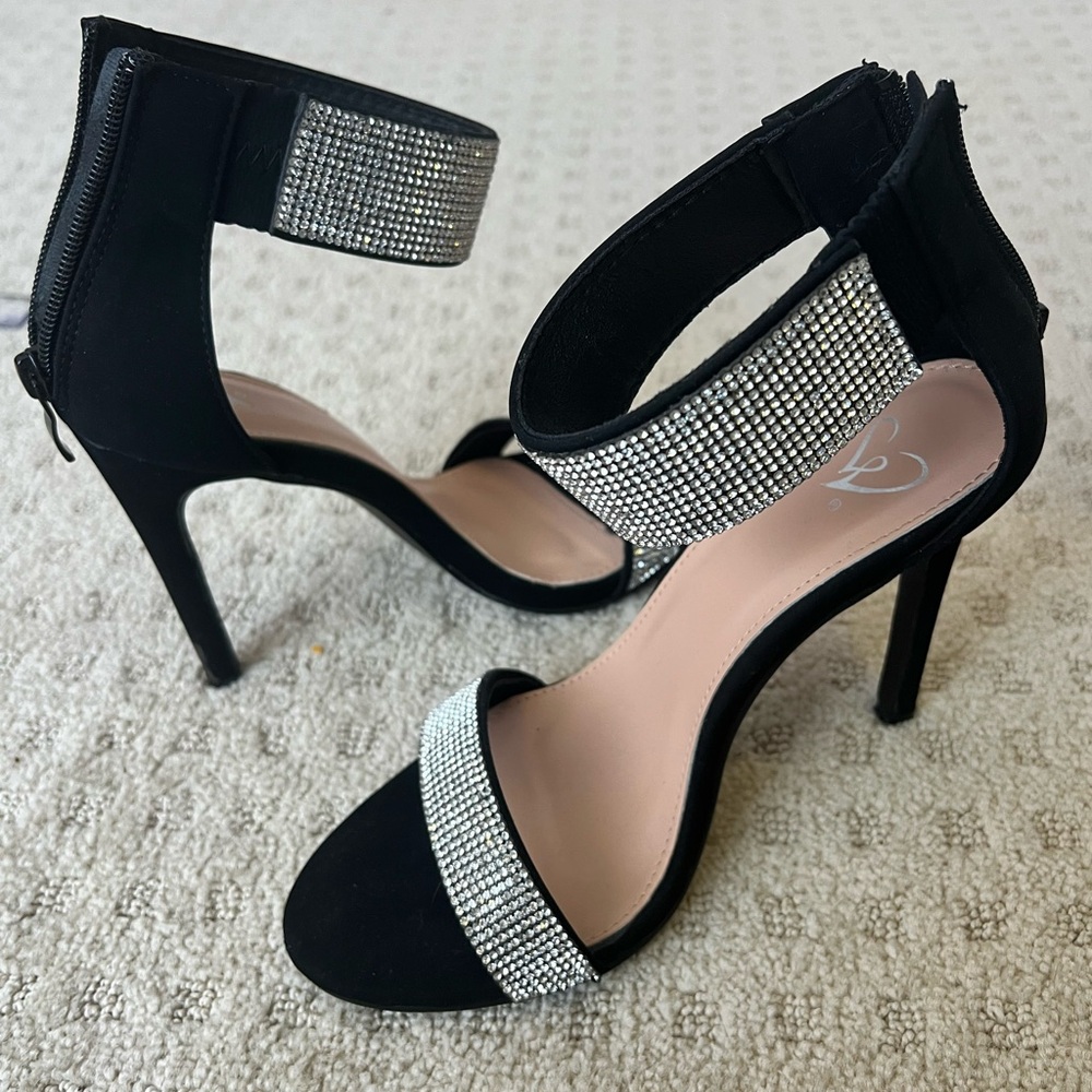 Black heels with Rhinestones